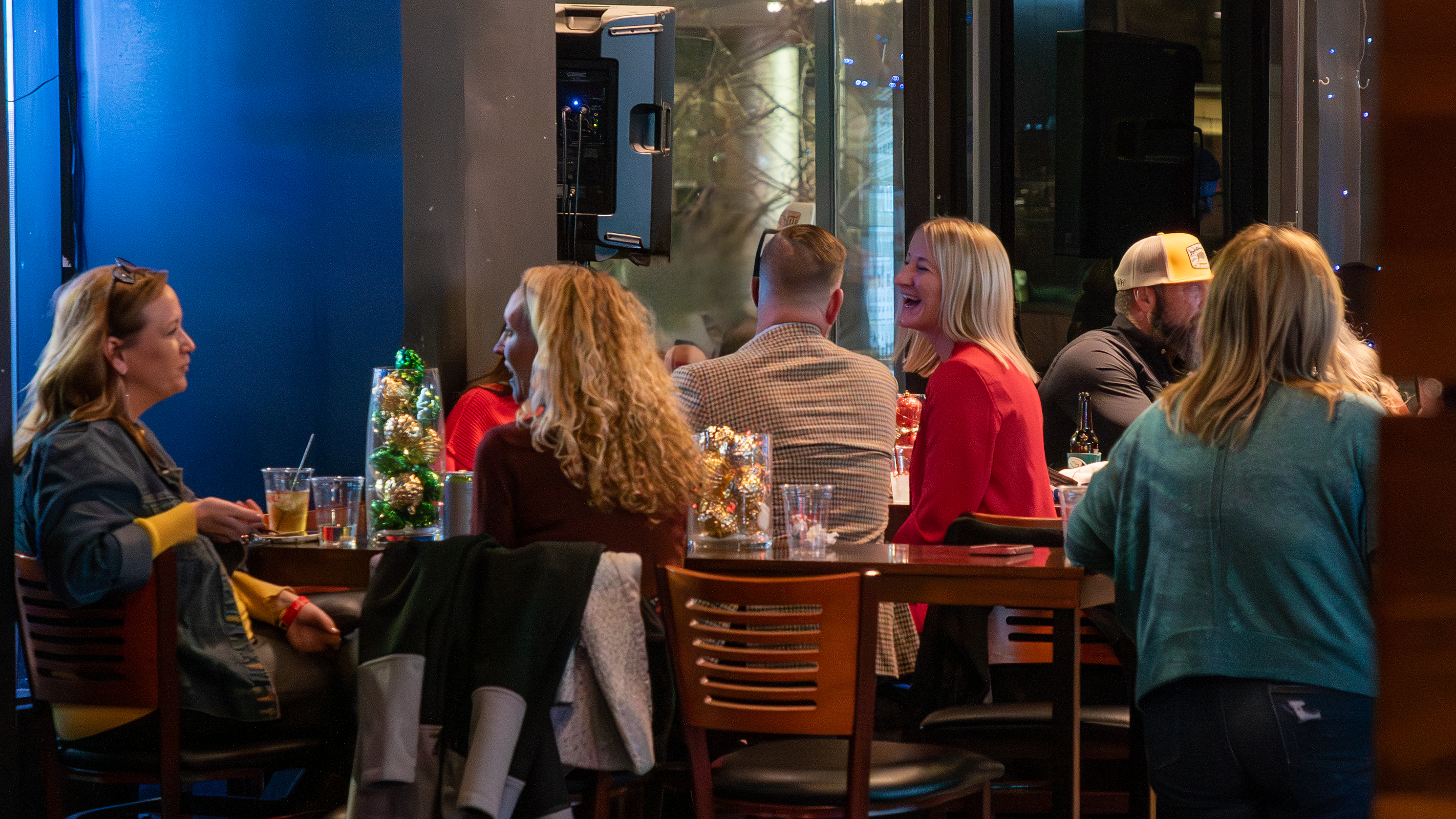 TEN27_Women in Chairs_2025_web.png